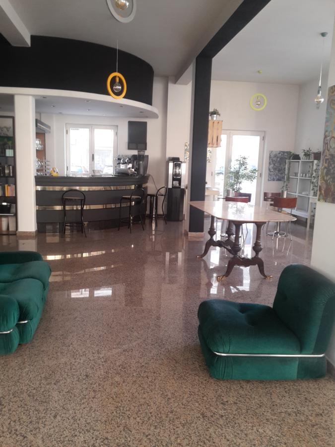 Hotel Antares Garni Giulianova Exteriör bild