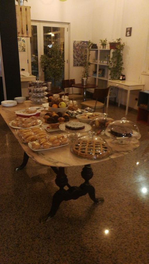 Hotel Antares Garni Giulianova Exteriör bild